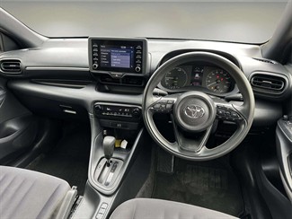 2021 Toyota Yaris - Thumbnail