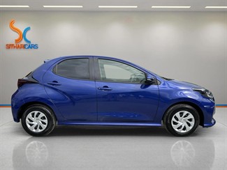 2021 Toyota Yaris - Thumbnail