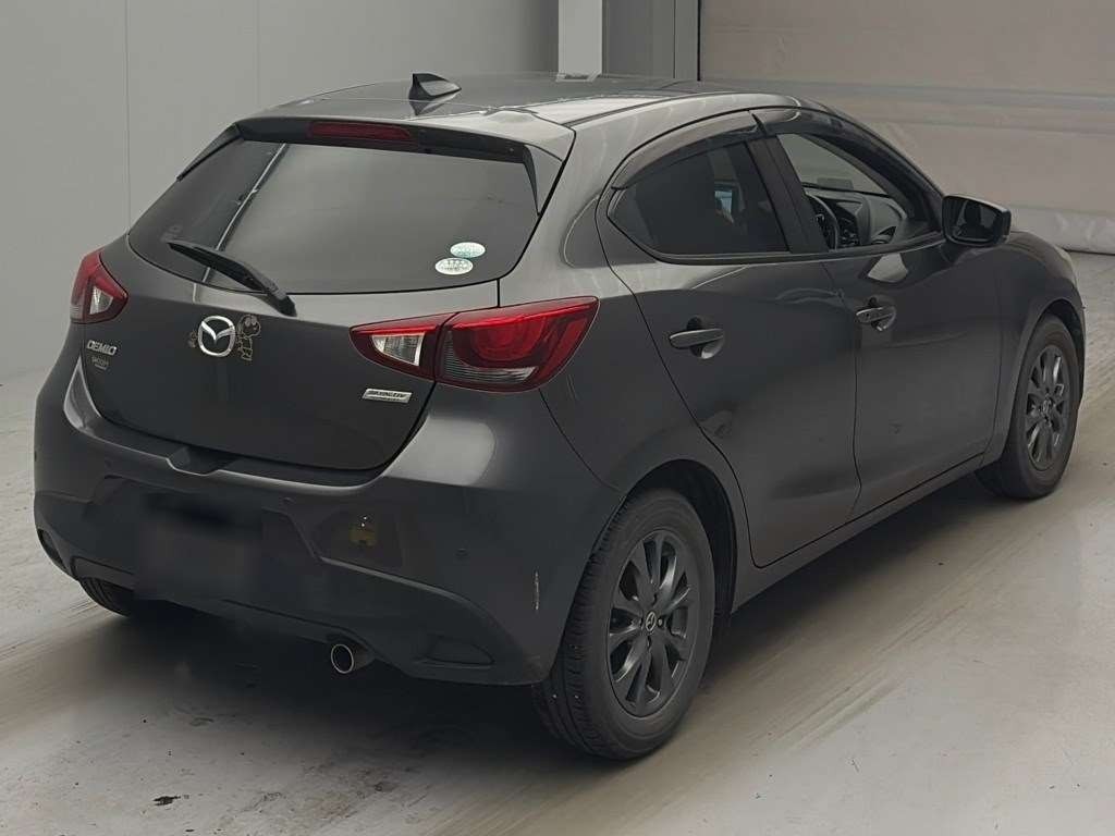 2017 Mazda Demio