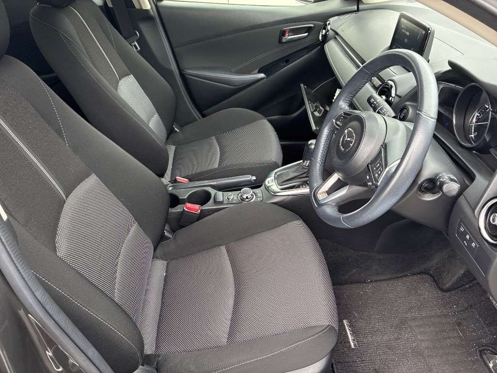 2017 Mazda Demio