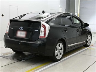 2013 Toyota Prius - Thumbnail
