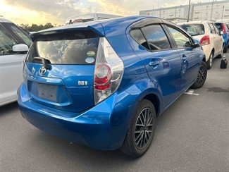 2014 Toyota AQUA - Thumbnail