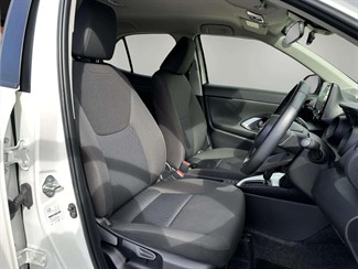 2021 Toyota YARIS CROSS - Thumbnail