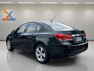 2013 Holden Cruze - Thumbnail