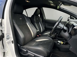 2017 Toyota AQUA - Thumbnail