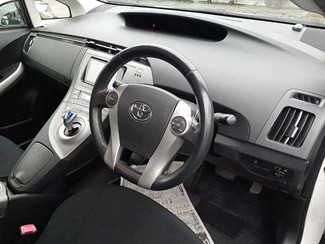 2013 Toyota Prius - Thumbnail