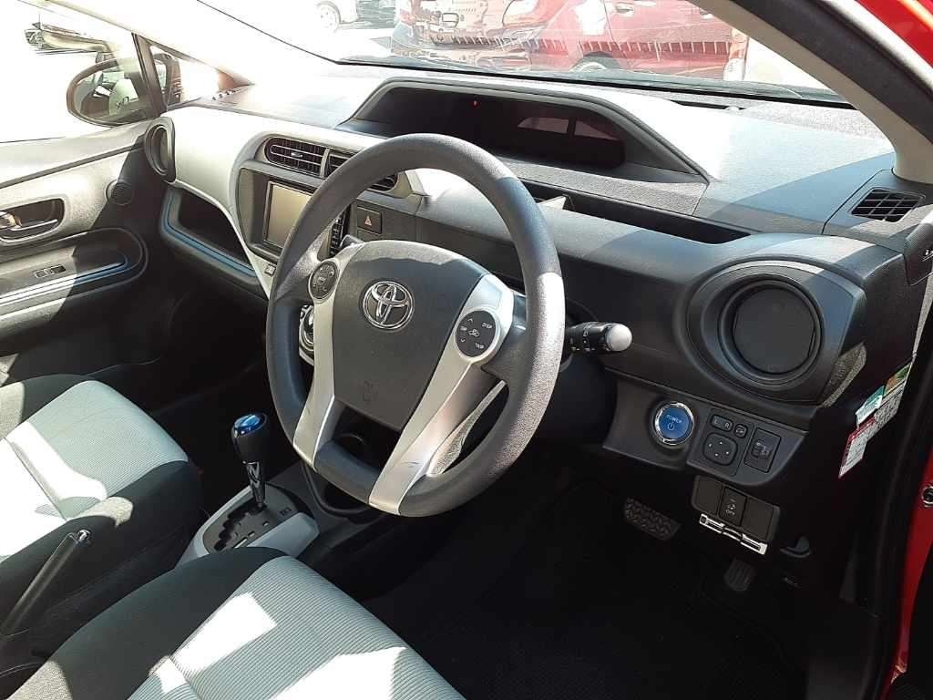 2014 Toyota AQUA