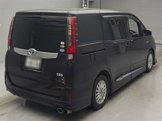 2014 Toyota Noah - Thumbnail