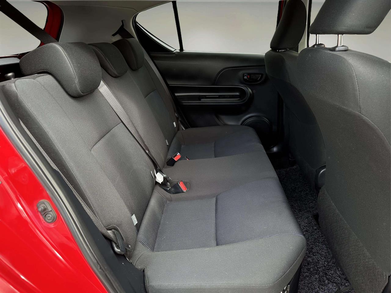 2015 Toyota AQUA
