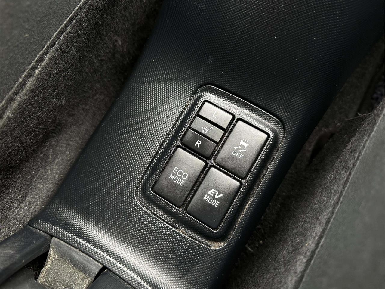 2015 Toyota AQUA