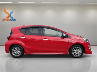 2015 Toyota AQUA - Thumbnail