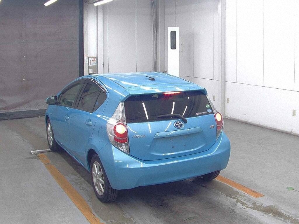 2013 Toyota AQUA