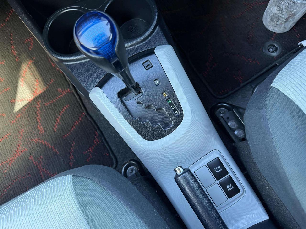 2014 Toyota AQUA