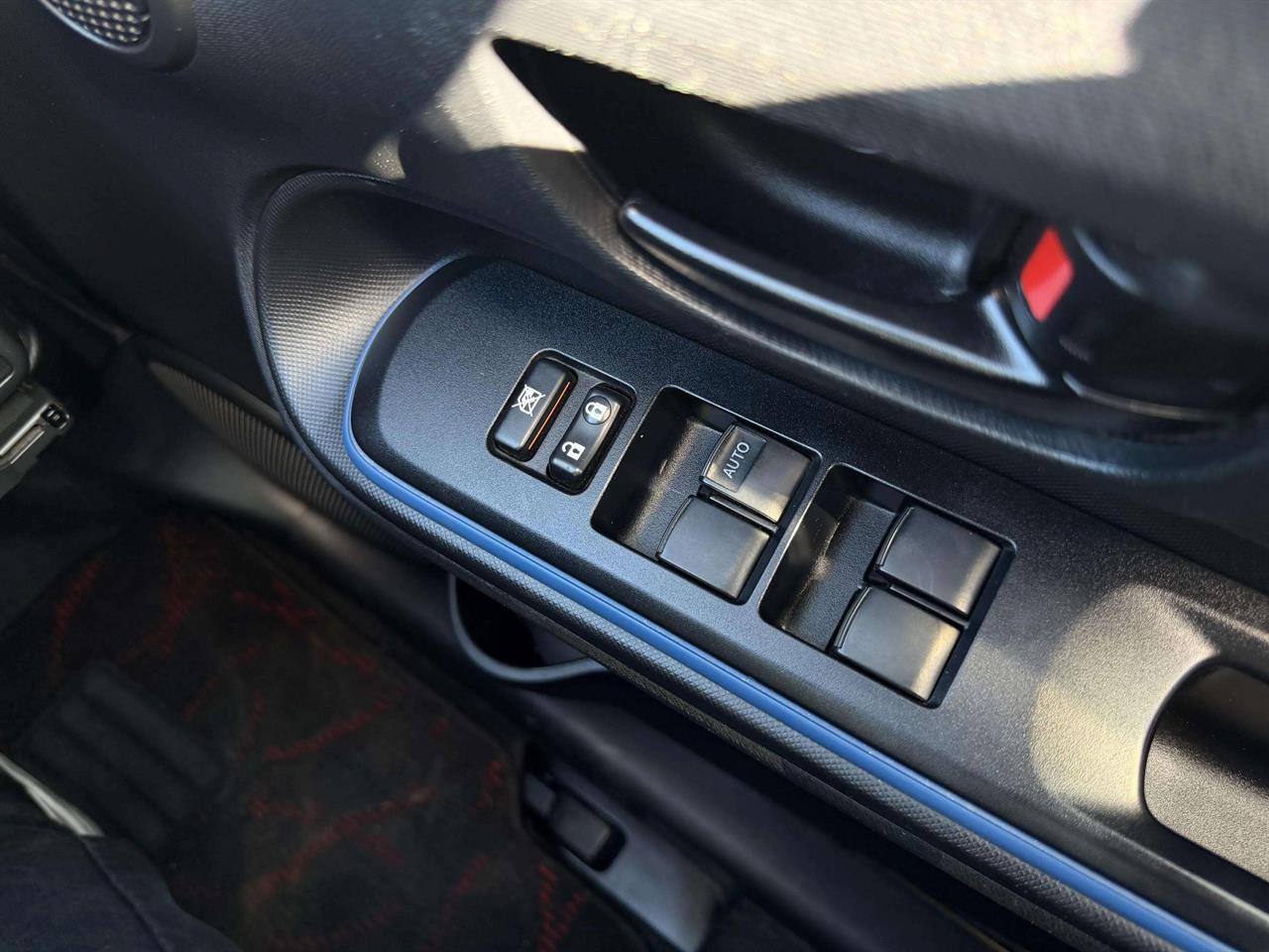 2014 Toyota AQUA