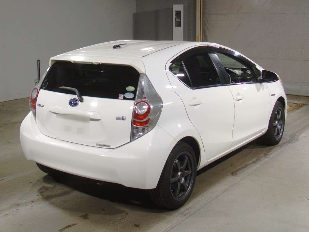 2014 Toyota AQUA