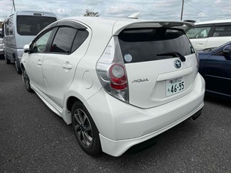 2014 Toyota AQUA - Thumbnail
