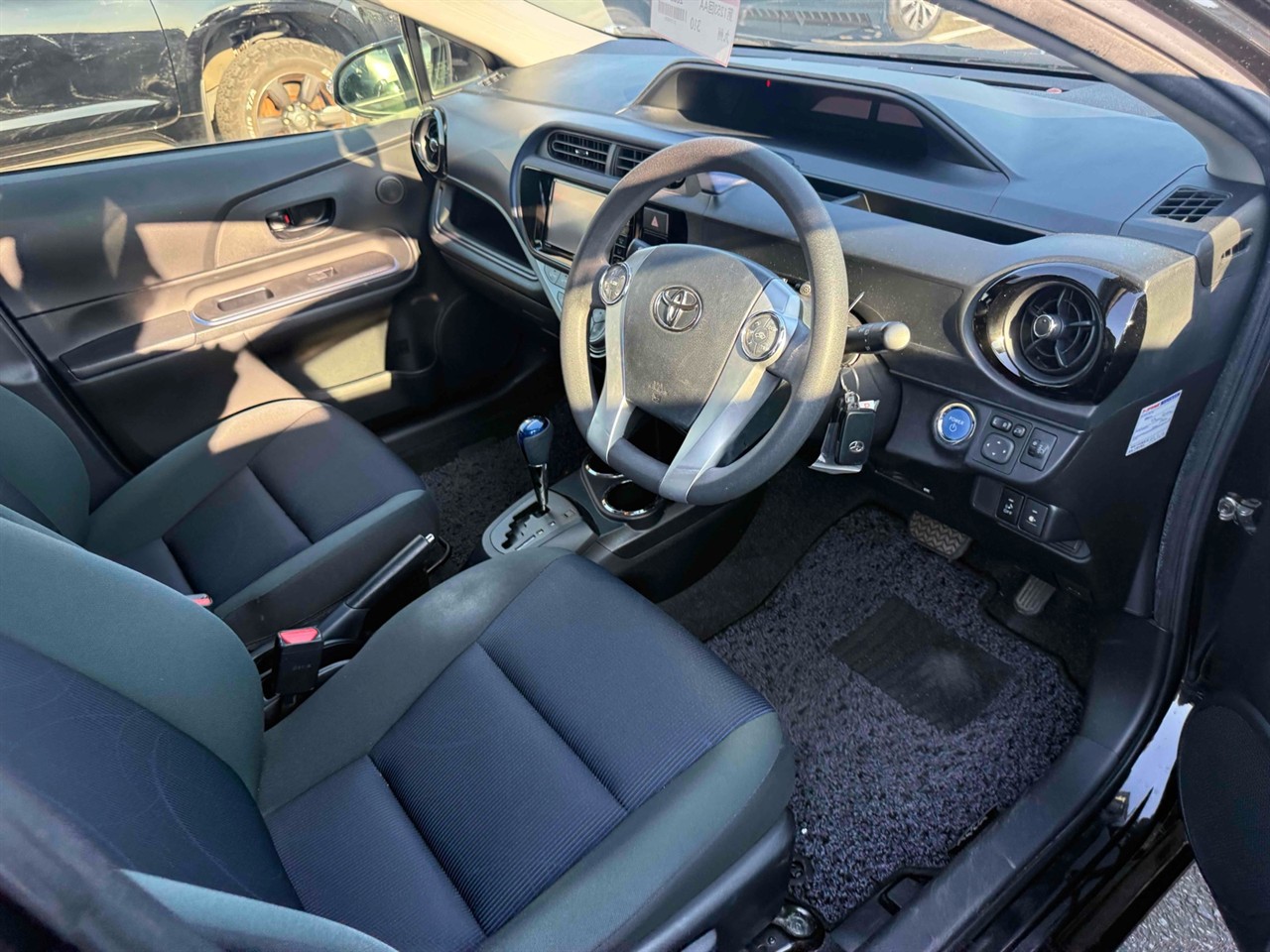 2015 Toyota AQUA