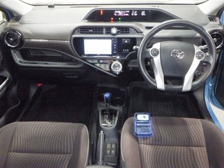 2015 Toyota AQUA - Thumbnail