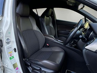 2018 Toyota C-HR - Thumbnail