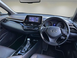 2018 Toyota C-HR - Thumbnail