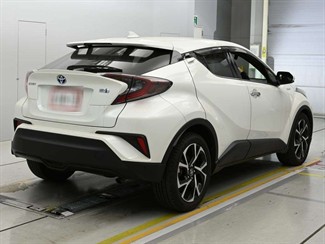 2018 Toyota C-HR - Thumbnail