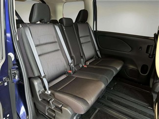 2019 Nissan Serena - Thumbnail