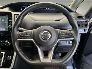 2019 Nissan Serena - Thumbnail