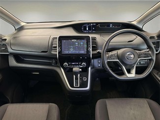 2019 Nissan Serena - Thumbnail