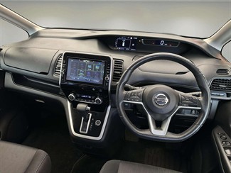 2019 Nissan Serena - Thumbnail