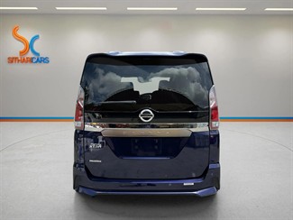 2019 Nissan Serena - Thumbnail