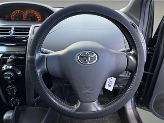 2007 Toyota Vitz - Thumbnail