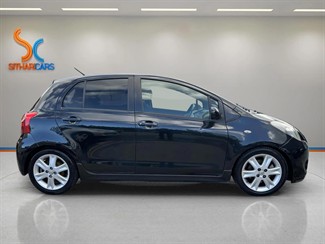 2007 Toyota Vitz - Thumbnail