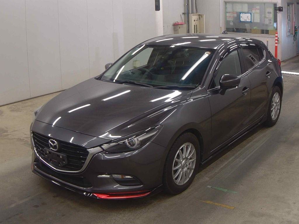 2018 Mazda Axela