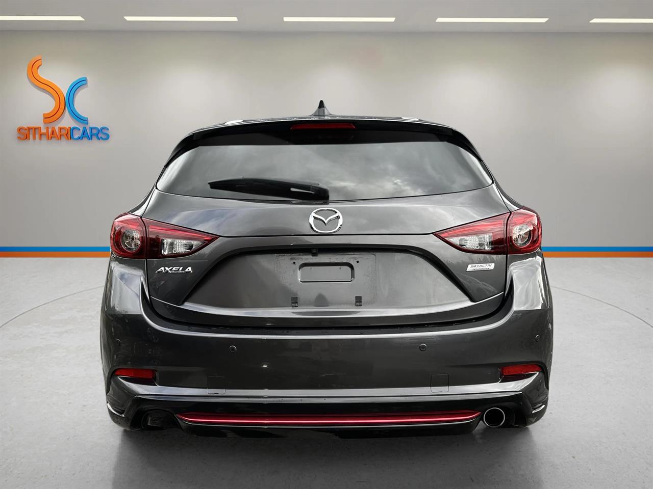 2018 Mazda Axela