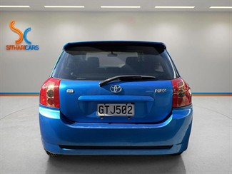 2004 Toyota Corolla - Thumbnail