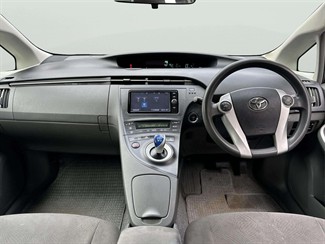 2010 Toyota Prius - Thumbnail