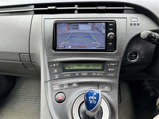 2010 Toyota Prius - Thumbnail