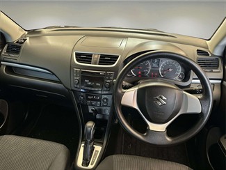 2010 Suzuki SWIFT - Thumbnail