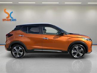 2021 Nissan Kicks - Thumbnail