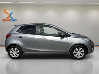 2012 Mazda Demio - Thumbnail