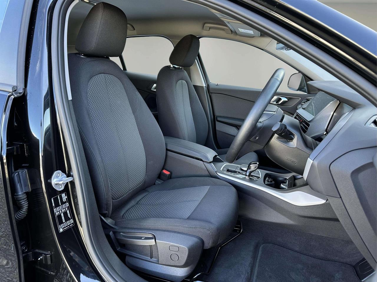 2020 BMW 118i