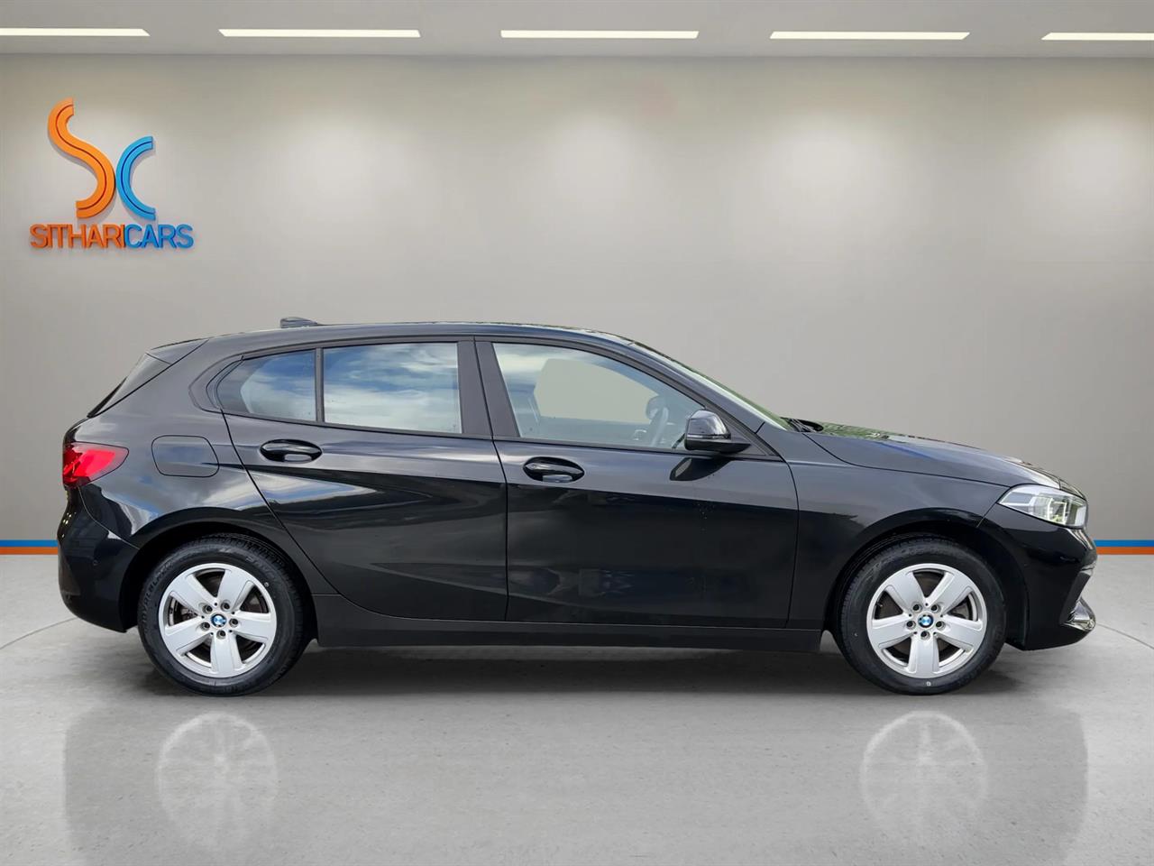 2020 BMW 118i