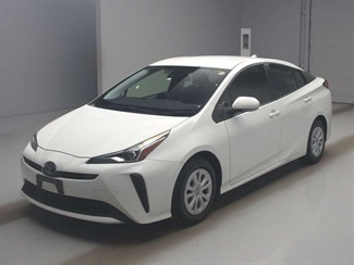 2021 Toyota Prius - Thumbnail