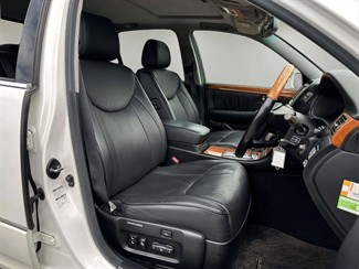 2001 Toyota Celsior - Thumbnail