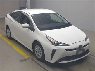 2021 Toyota Prius - Thumbnail