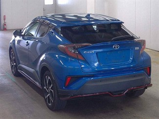 2017 Toyota C-HR - Thumbnail