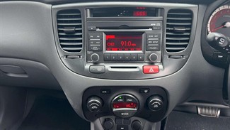2010 Kia Rio - Thumbnail