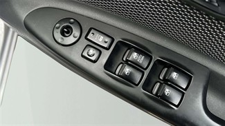 2010 Kia Rio - Thumbnail