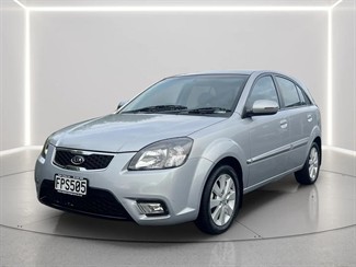 2010 Kia Rio - Thumbnail