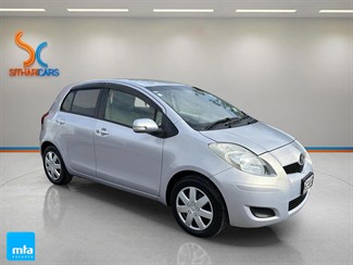 2010 Toyota Vitz - Thumbnail